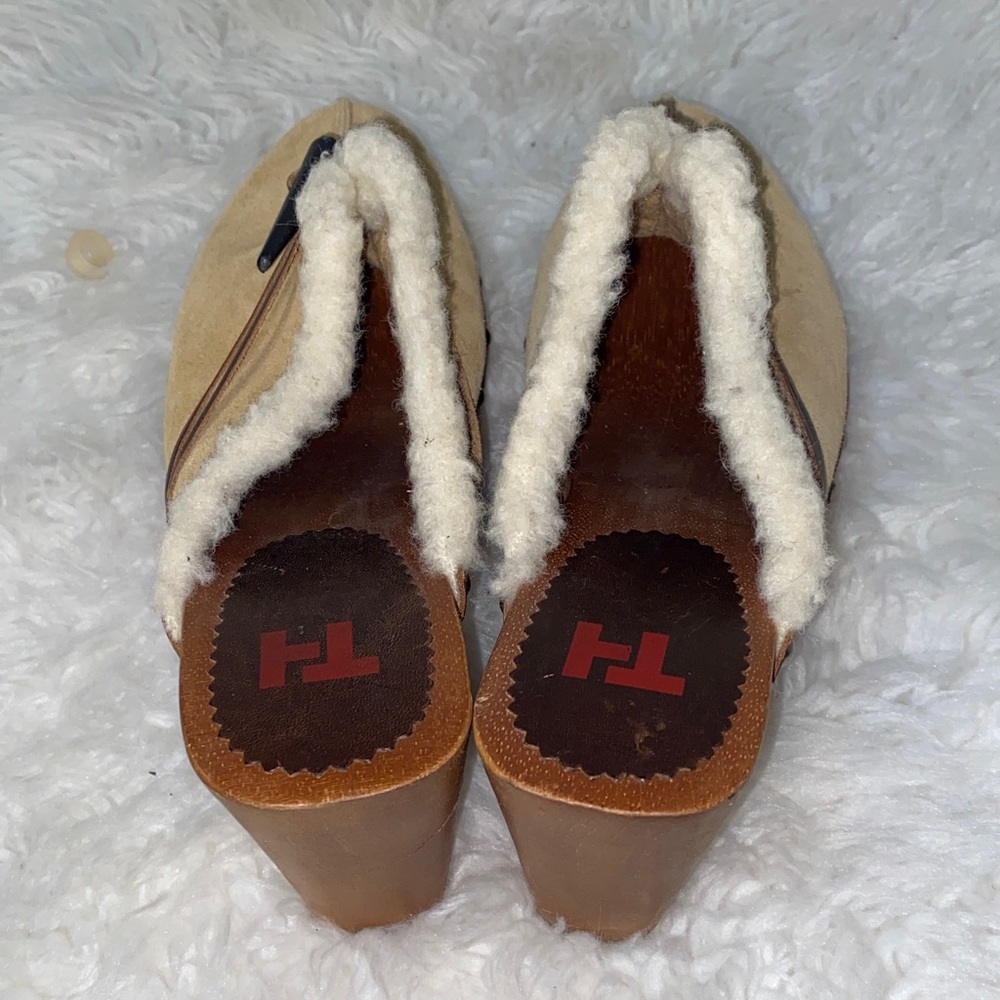 Tommy Hilfiger Tan Suede Shearling Clog Mules - Picture 5 of 8
